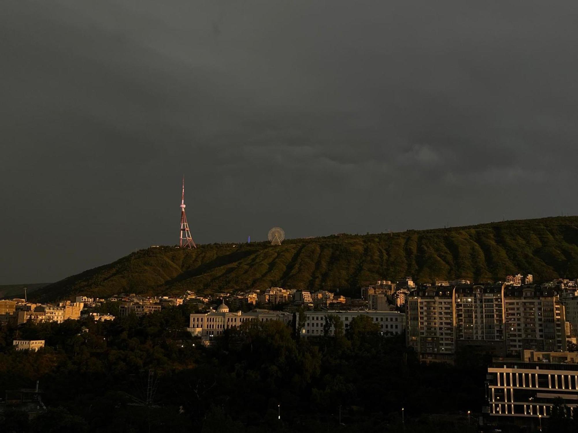 Panorama Khiliani Διαμέρισμα Τυφλίδα Εξωτερικό φωτογραφία