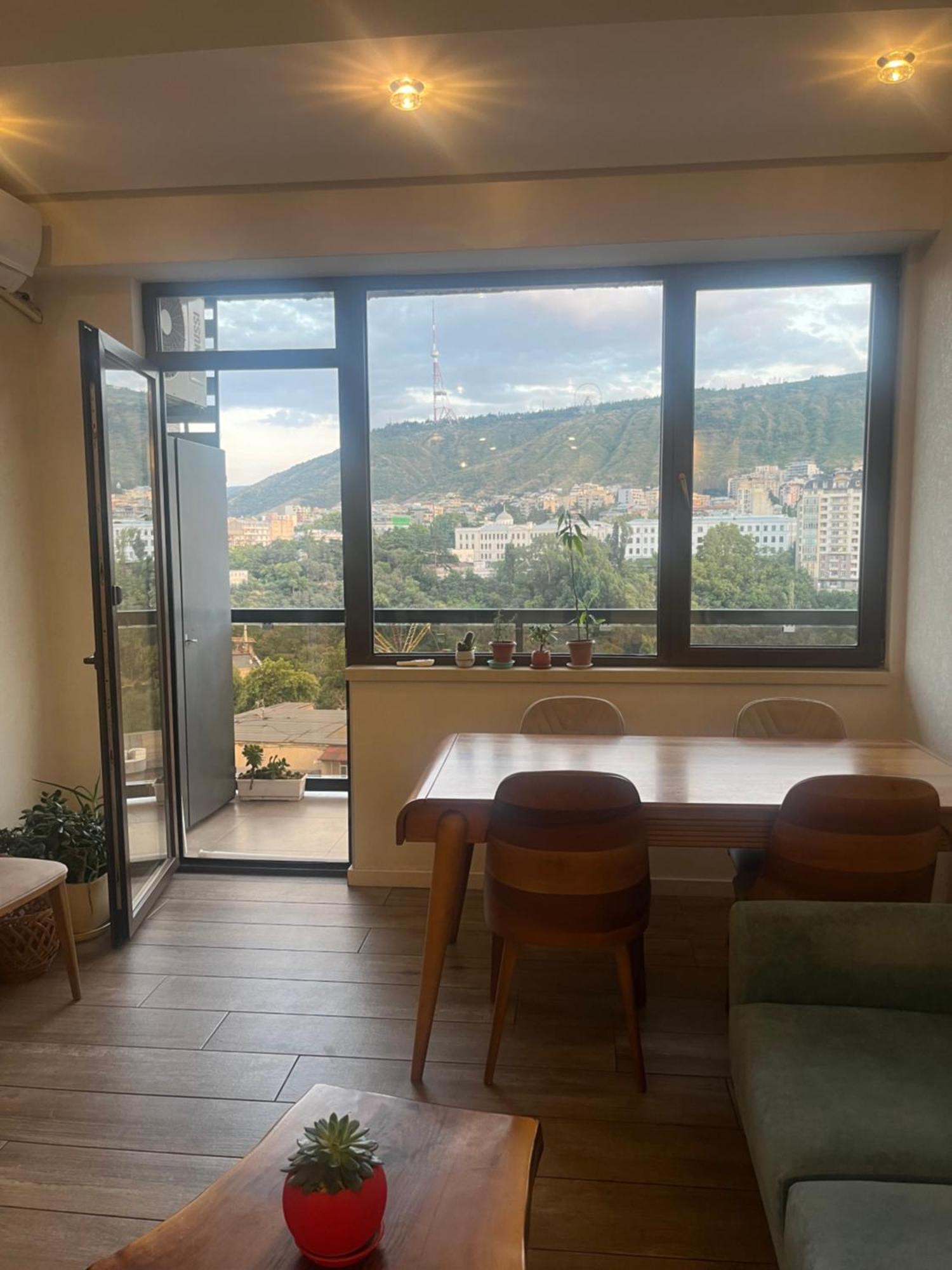 Panorama Khiliani Διαμέρισμα Τυφλίδα Εξωτερικό φωτογραφία